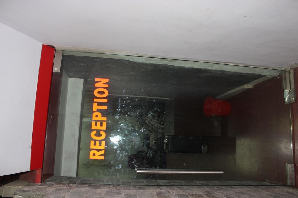 Hotel Kanishka Varanasi Exterior foto