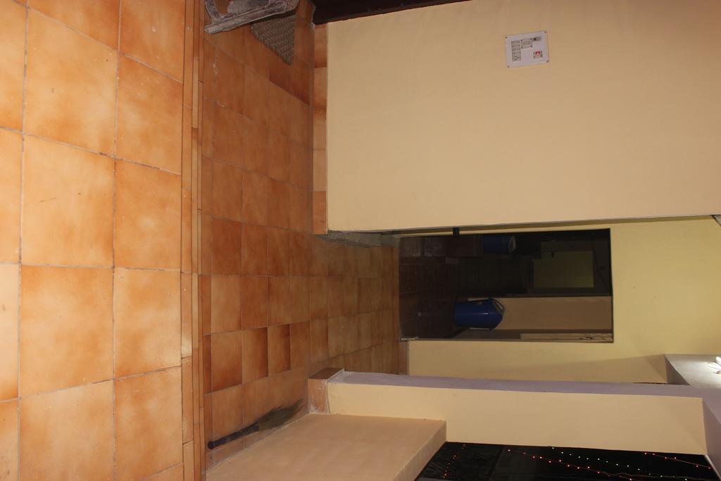 Hotel Kanishka Varanasi Exterior foto
